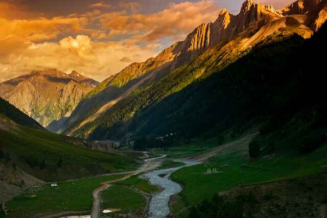 Chandigarh to Dharamshala Taxi Service – Scenic Himachal Trips