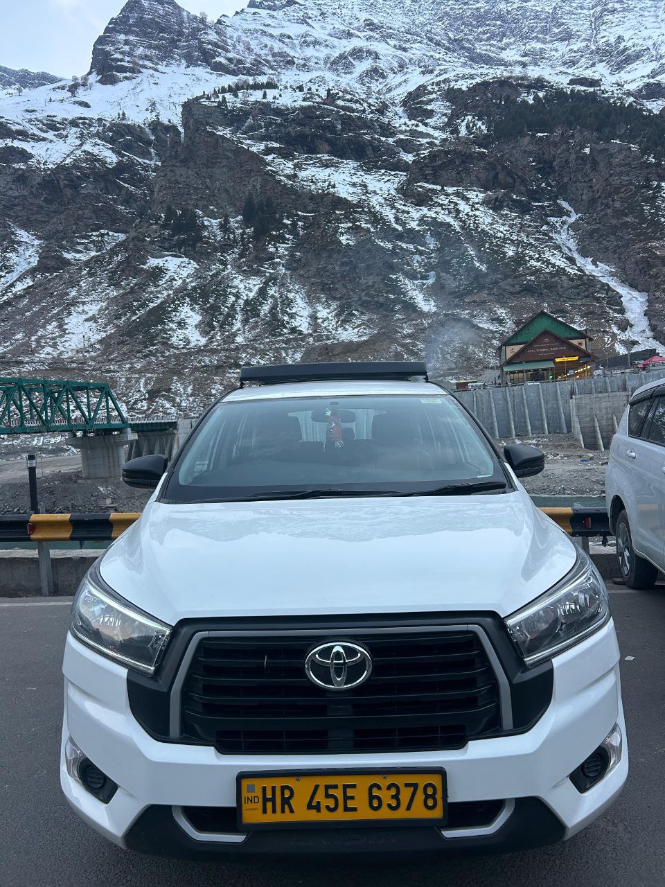 Innova Crysta 7 seater taxi Chandigarh